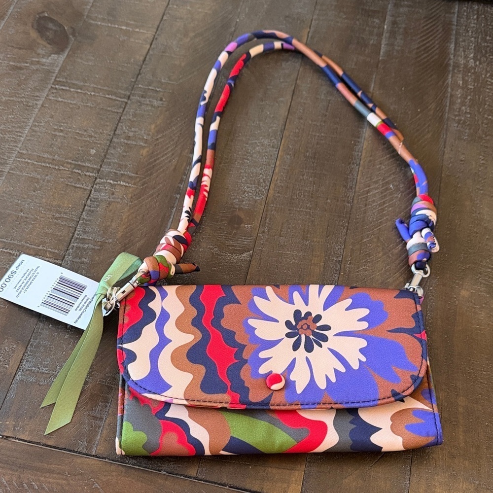 Vera Bradley Multicolor Floral Clutch